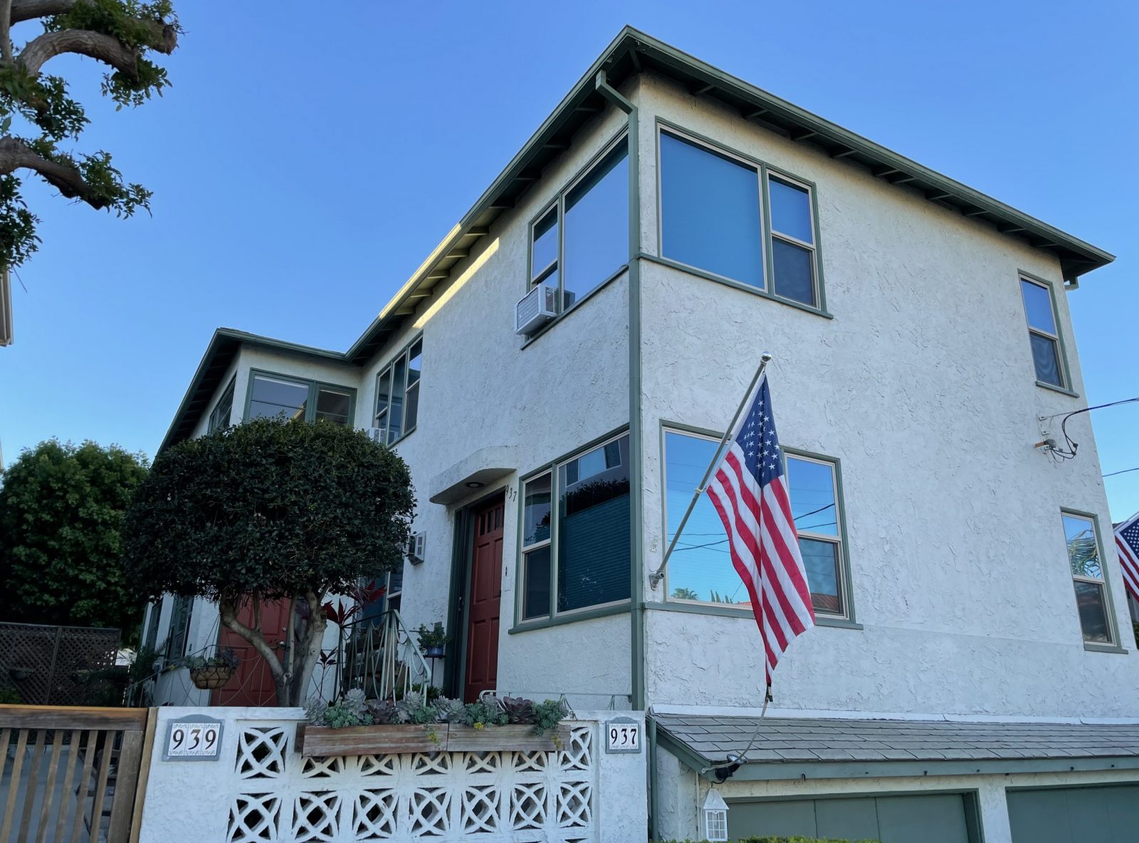 939 W. 19th Street